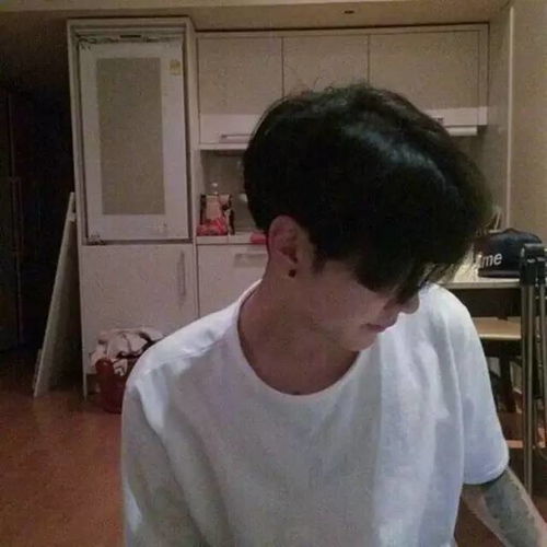  没有刘海解决不了的发型难题,2017就要来点不一样的