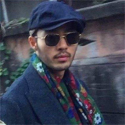  30岁到40岁的男人微信头像,展现成熟与品味
