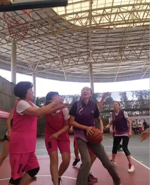  附一新闻我院篮球男队奋勇拼搏虽败犹荣女队迎来三连胜