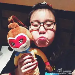  萌化众人中国游泳选手傅园慧表情包爆红