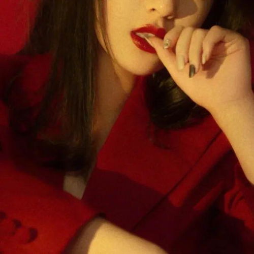  红色系女生头像你是我一生只会遇见一次的惊喜