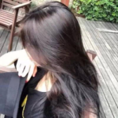 头像图片女生霸气十足背