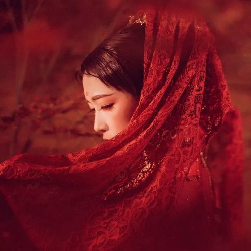  唯美红衣古风女生头像拾尽春花皆是你
