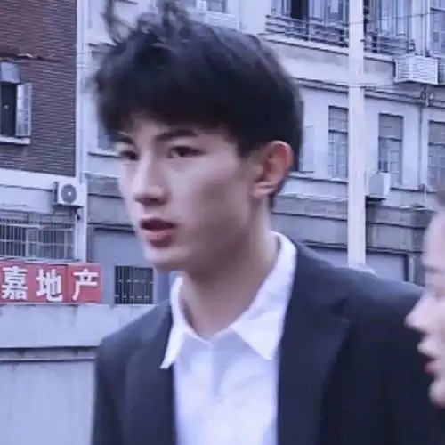  情侣头像情侣头像动漫双人接吻高清5.31