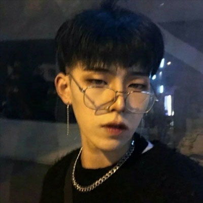 男生头像阳光帅气阳光