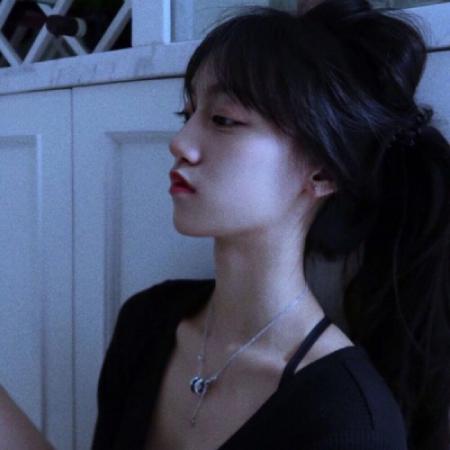 qq头像女生伤感女头