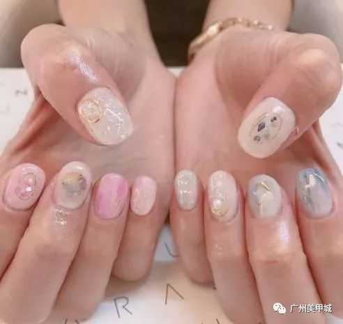  2017秋冬最新ins风美甲合集,不囤图你绝对会后悔