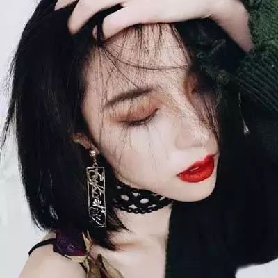  头像凭什么我比你脆弱,凭什么你比我快活