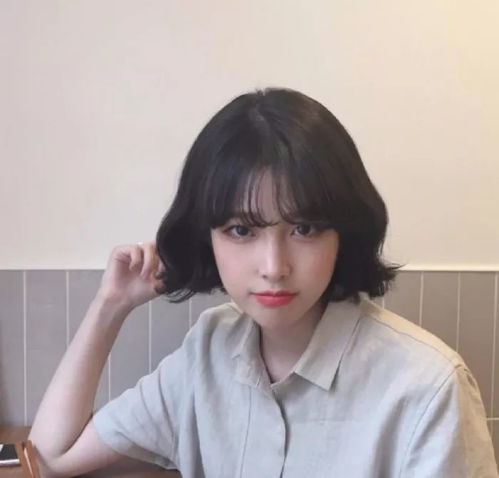  黑发的女生,什么发型最合适