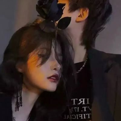  这样的御姐情头你不爱吗