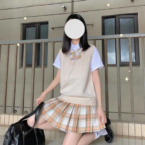  穿jk制服的女生,都很sao