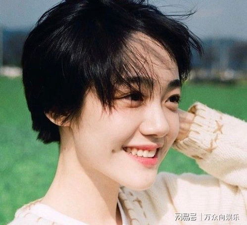  与短发适配度极高的女演员金裕贞清纯美爆发,全智贤的精灵短发