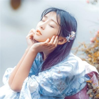  文艺复古女生头像