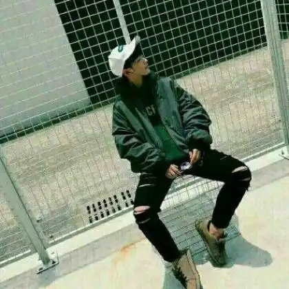 欧美情侣头像超拽高冷男