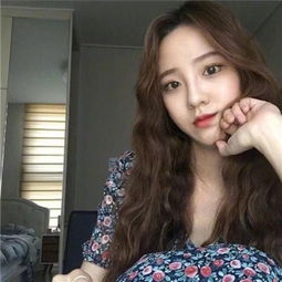  最潮最火2018韩系女生可爱头像原来这个世界没有童话只有谎话