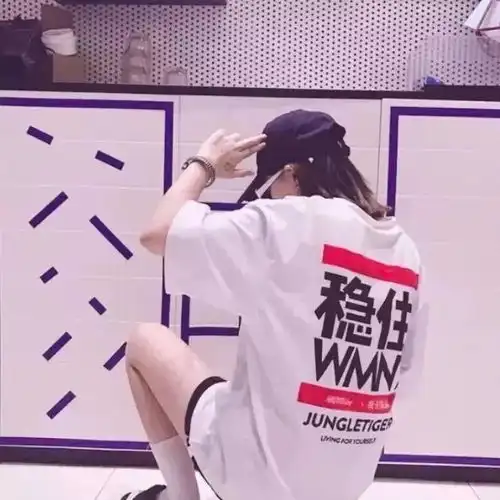  偷偷告诉你高人气情侣头像