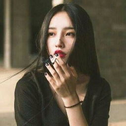  个性头像女生气质高冷抽烟2018最新越长大挽留的话越难说出口