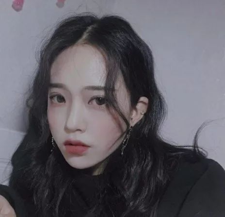  头发尴尬期适合留这几款发型