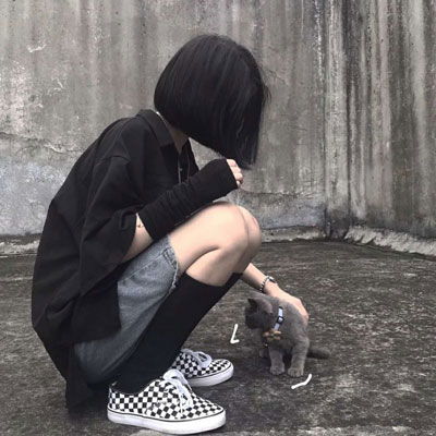  短发背影头像,气质女神美好的一天