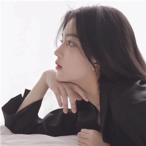  头像治愈系安静唯美女生头像