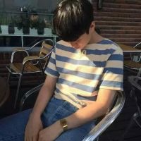  蜡笔小新孤独背影微信头像图片大全