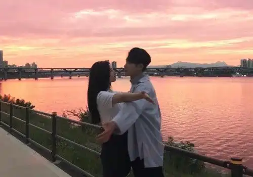  我儿子是公务员,你起码得陪嫁一套房我没打算嫁给他
