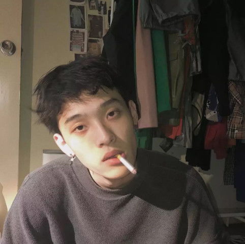  男票常发这4字经姑娘别再自作多情了,他根本不爱你