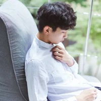  qq头像男生帅气白色
