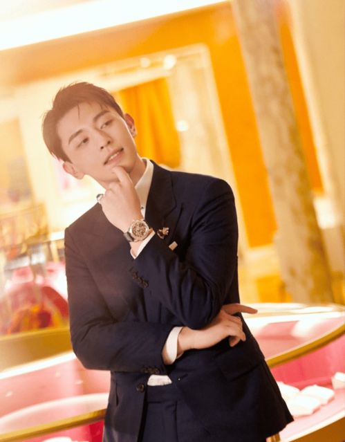  这个男人,笑起来真是温柔的要人命
