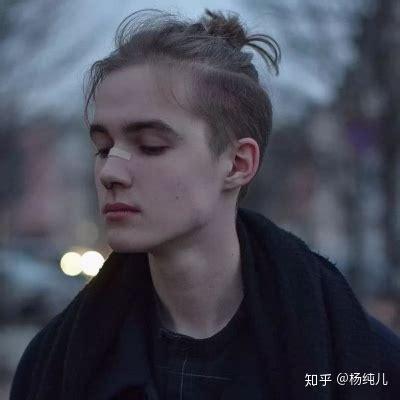  emm有既不失沙雕又不失帅气的欧美男头像那么