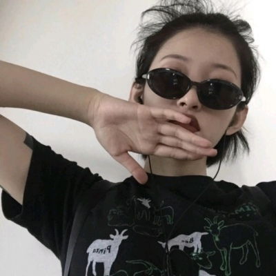 女生头像冷酷帅气图片qq