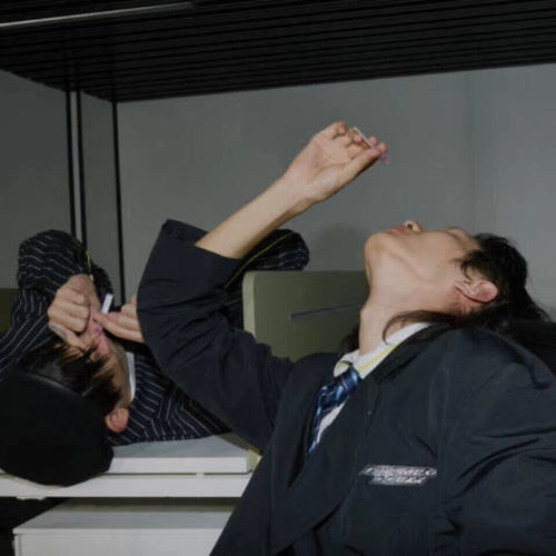  网易云热评我很好奇,男生碰见自己喜欢的女孩,是迫不及待的占有她,还