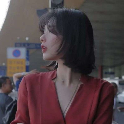  霸气超拽的女生头像显得比较有个人魅力