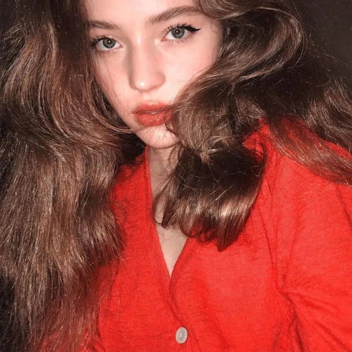  个性欧美女生头像一些小美好正在井然有序的发生着