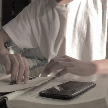  小清新文艺男头一缕阳光把梦想照亮
