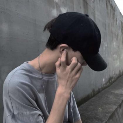  酷酷的男生头像真人,孤傲高冷的男头不知是否接受呢