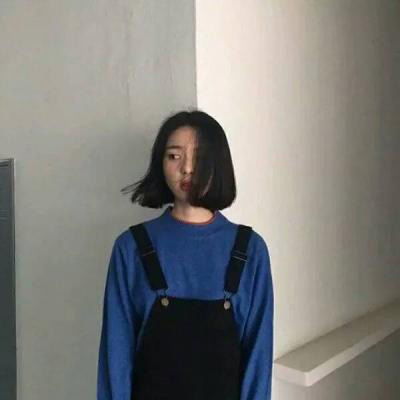  蓝色系头像女生图片2020好看可爱网图女生头像