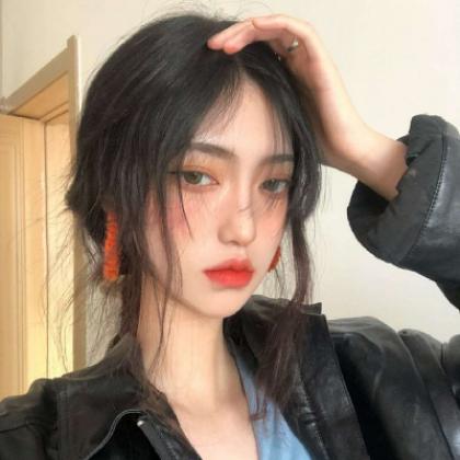  最新头像女生霸气,感情还是生活都比较社会的