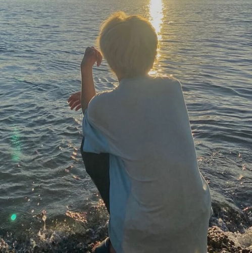 男生头像我太容易认真了