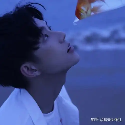 男生头像情侣头像
