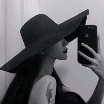  黑白个性头像女生,个性头像女生气质高冷