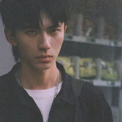 最新男生头像男性