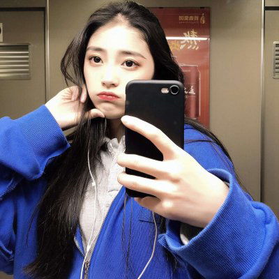  蓝色系头像女生图片2020好看可爱网图女生头像