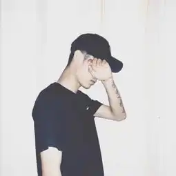  当下最火情侣头像单人转身就是你