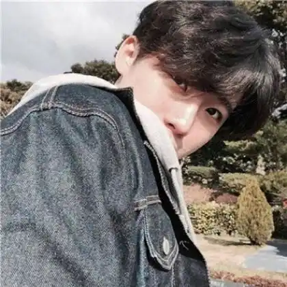  好看的男生qq头像,后悔一文不值所以开心面对了