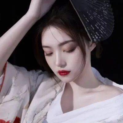  微信头像霸气高冷女头像