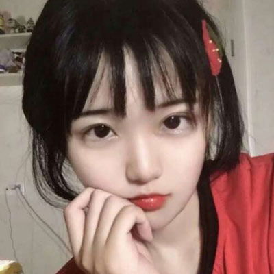  可爱呆萌短发女生头像