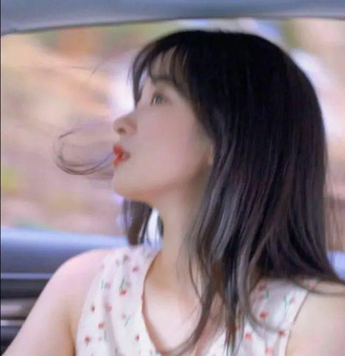  女生头像你能坚定的走向我,我就能热烈的回应你才守