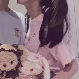  头像壁纸你像蜜糖,一碰就化