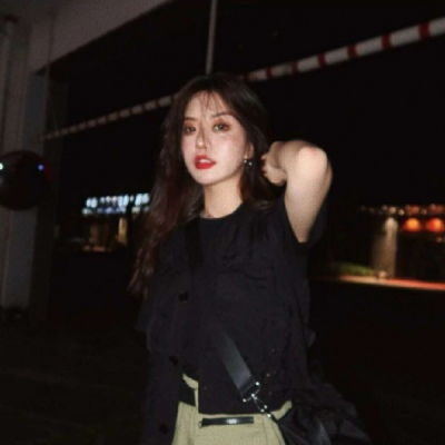  个性女生头像高冷霸气,女人要活的潇潇洒洒